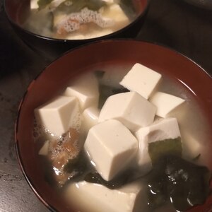 わかめ&豆腐の納豆味噌汁